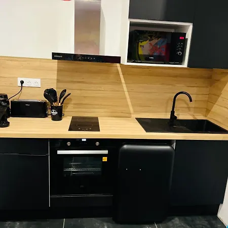 Capsule Street Art - Sauna- Jacuzzi - Playstation 5 - Billard - Netflix - Cinema - Terrasse * دويه